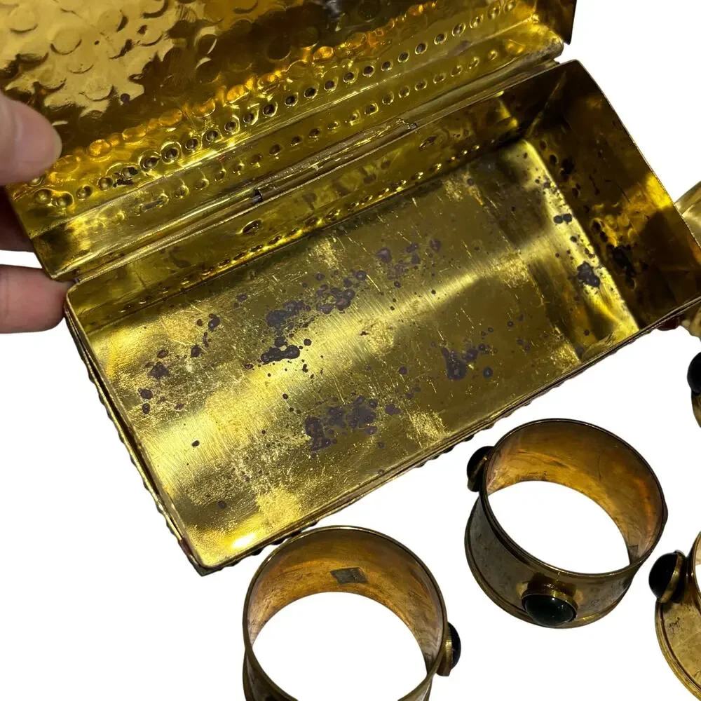 Vintage Brass napkin rings holders in hinged lid storage box gem tone beads